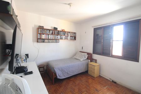 Casa à venda com 136m², 3 quartos e 2 vagasQuarto 3