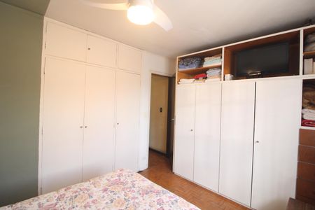 Casa à venda com 136m², 3 quartos e 2 vagasQuarto 2