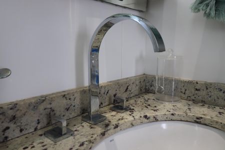 Apartamento à venda com 84m², 3 quartos e 2 vagasBanheiro Suíte