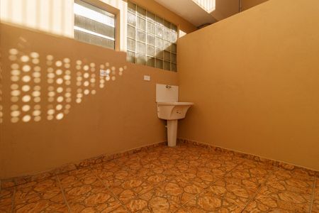 Casa para alugar com 50m², 2 quartos e 1 vagaÁrea de Serviço