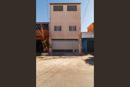 Casa para alugar com 50m², 2 quartos e 1 vagaFachada