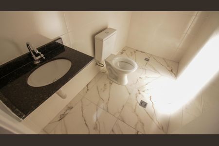 Casa à venda com 120m², 3 quartos e 2 vagas Casa à venda com 120m², 3 quartos e 2 vagasBanheiro da Suíte 1