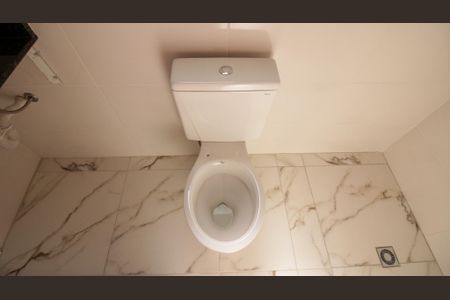 Casa à venda com 120m², 3 quartos e 2 vagas Casa à venda com 120m², 3 quartos e 2 vagasBanheiro da Suíte 1