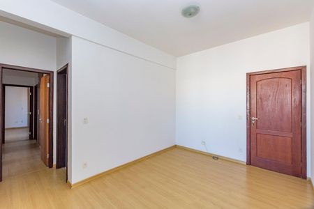 Apartamento à venda com 120m², 3 quartos e 4 vagasSala