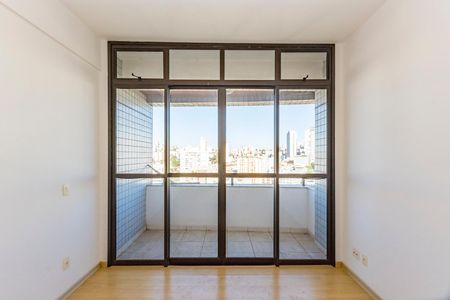 Apartamento à venda com 120m², 3 quartos e 4 vagasVaranda da Sala