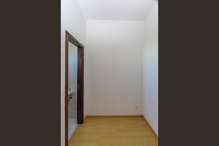 Apartamento à venda com 120m², 3 quartos e 4 vagasQuarto de Serviço