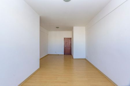 Apartamento à venda com 120m², 3 quartos e 4 vagasSala