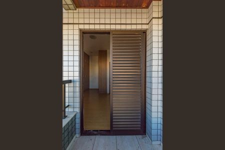 Apartamento à venda com 120m², 3 quartos e 4 vagasVaranda da Suíte