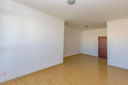 Apartamento à venda com 120m², 3 quartos e 4 vagasSala