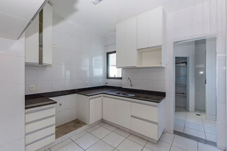 Apartamento à venda com 120m², 3 quartos e 4 vagasCozinha