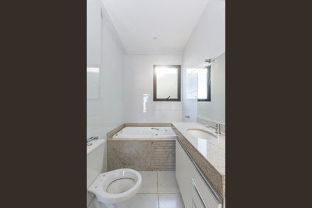 Apartamento à venda com 120m², 3 quartos e 4 vagasBanheiro da Suíte