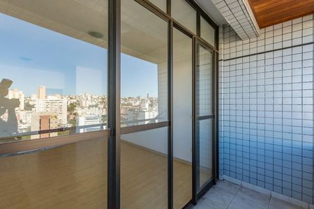Apartamento à venda com 120m², 3 quartos e 4 vagasVaranda da Sala