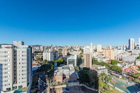 Apartamento à venda com 120m², 3 quartos e 4 vagasVaranda da Suíte