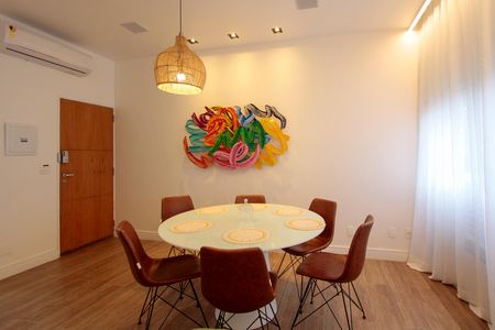 Apartamento à venda com 65m², 2 quartos e 1 vagaSala