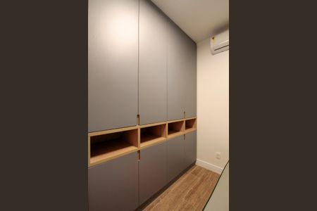 Apartamento à venda com 65m², 2 quartos e 1 vagaQuarto 