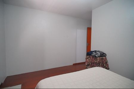 Casa à venda com 226m², 3 quartos e 3 vagasSuíte