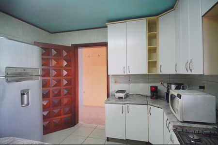 Casa à venda com 226m², 3 quartos e 3 vagasCozinha