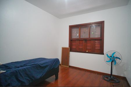 Casa à venda com 226m², 3 quartos e 3 vagasQuarto 2