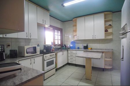 Casa à venda com 226m², 3 quartos e 3 vagasCozinha