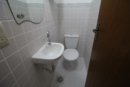 Casa de condomínio para alugar com 105m², 3 quartos e 1 vagaLavabo