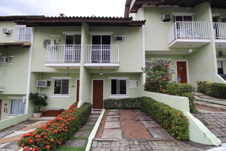 Casa de condomínio para alugar com 105m², 3 quartos e 1 vagaFachada