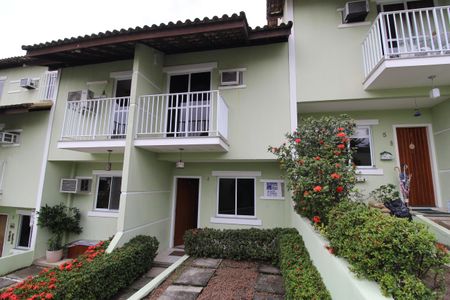 Casa de condomínio para alugar com 105m², 3 quartos e 1 vagaFachada