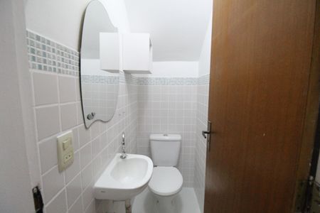 Casa de condomínio para alugar com 105m², 3 quartos e 1 vagaLavabo