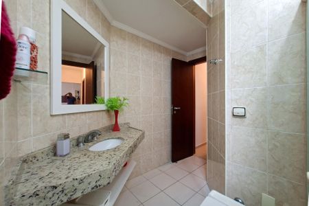 Apartamento para alugar com 140m², 3 quartos e 2 vagasBanheiro