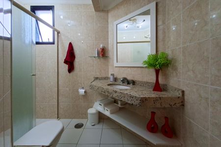 Apartamento para alugar com 140m², 3 quartos e 2 vagasBanheiro