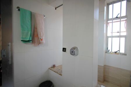 Casa à venda com 232m², 2 quartos e 4 vagasBanheiro das Semi Suites