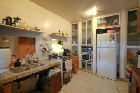 Casa à venda com 232m², 2 quartos e 4 vagasCozinha