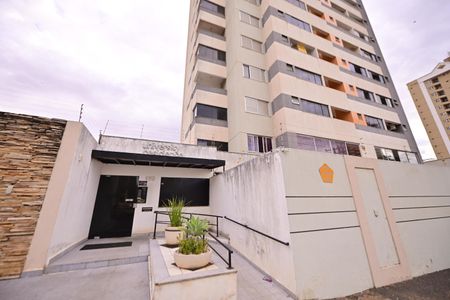 Apartamento para alugar com 30m², 1 quarto e 1 vagaFachada e portaria