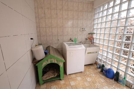 Casa à venda com 250m², 3 quartos e 4 vagas Casa à venda com 250m², 3 quartos e 4 vagasÁrea de Serviço