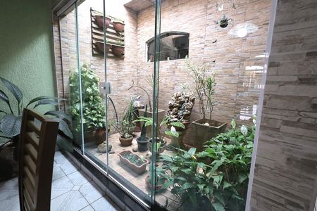 Casa à venda com 250m², 3 quartos e 4 vagas Casa à venda com 250m², 3 quartos e 4 vagasJardim de Inverno