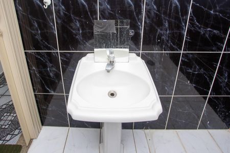 Casa à venda com 157m², 3 quartos e 2 vagasBanheiro Social