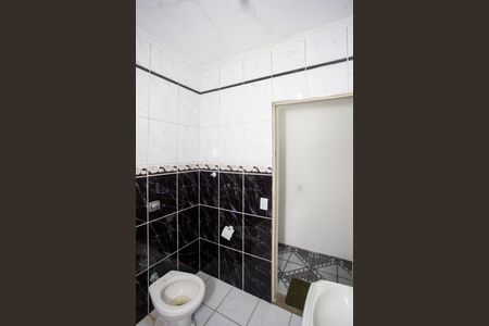 Casa à venda com 157m², 3 quartos e 2 vagasBanheiro Social