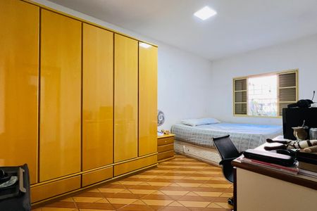 Casa à venda com 190m², 3 quartos e 5 vagasQuarto 1