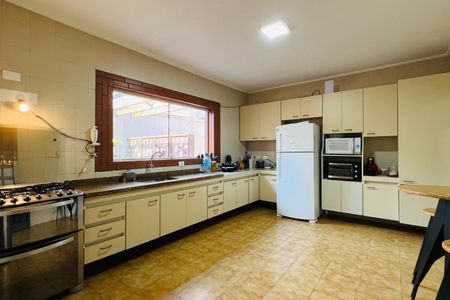 Casa à venda com 190m², 3 quartos e 5 vagasCozinha