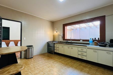 Casa à venda com 190m², 3 quartos e 5 vagasCozinha