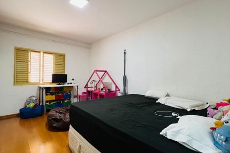 Casa à venda com 190m², 3 quartos e 5 vagasQuarto 3