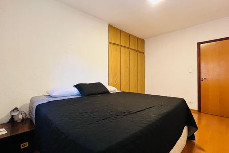 Casa à venda com 190m², 3 quartos e 5 vagasQuarto 2