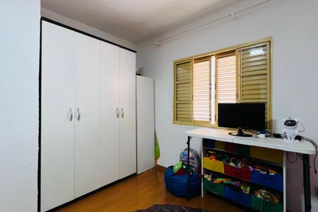 Casa à venda com 190m², 3 quartos e 5 vagasQuarto 3