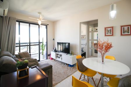 Apartamento para alugar com 41m², 1 quarto e 1 vaga Apartamento para alugar com 41m², 1 quarto e 1 vagaSala