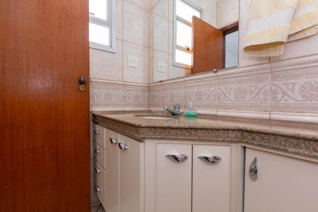 Casa à venda com 450m², 5 quartos e 4 vagasBanheiro 6