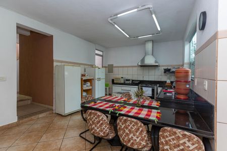 Casa à venda com 450m², 5 quartos e 4 vagasCozinha