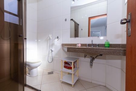 Casa à venda com 450m², 5 quartos e 4 vagasBanheiro 3