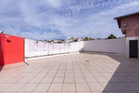 Casa à venda com 450m², 5 quartos e 4 vagasTerraço