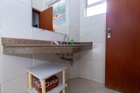 Casa à venda com 450m², 5 quartos e 4 vagasBanheiro 3