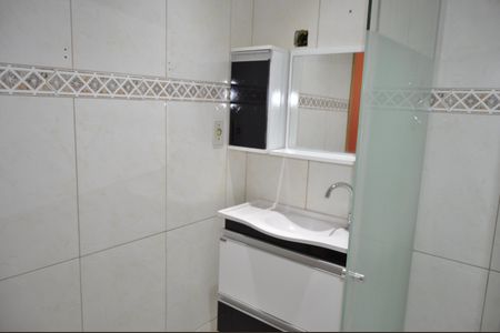 Casa de condomínio à venda com 78m², 2 quartos e sem vagaBanheiro