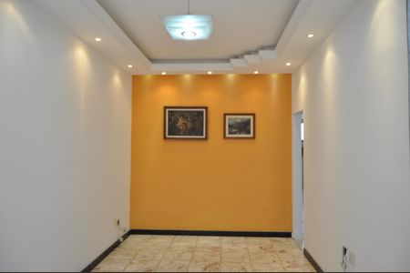 Casa de condomínio à venda com 78m², 2 quartos e sem vagaSala